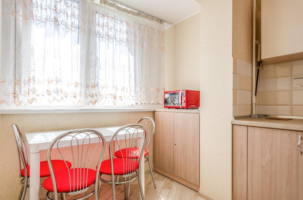 Artal Apartment On Obolonskyi Avenue 16A Kiev Exterior foto